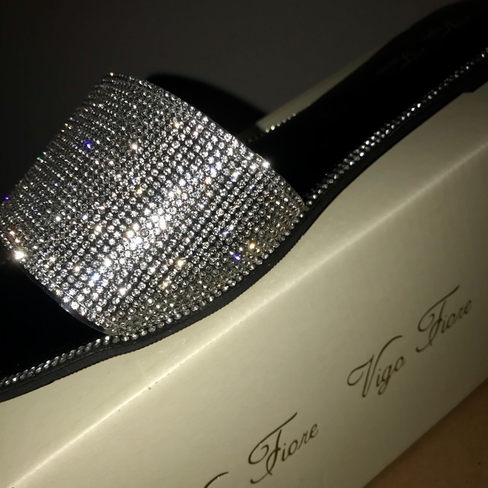 💎Black Rhinestone Flat Sandals💎 - Picture 2 of 4